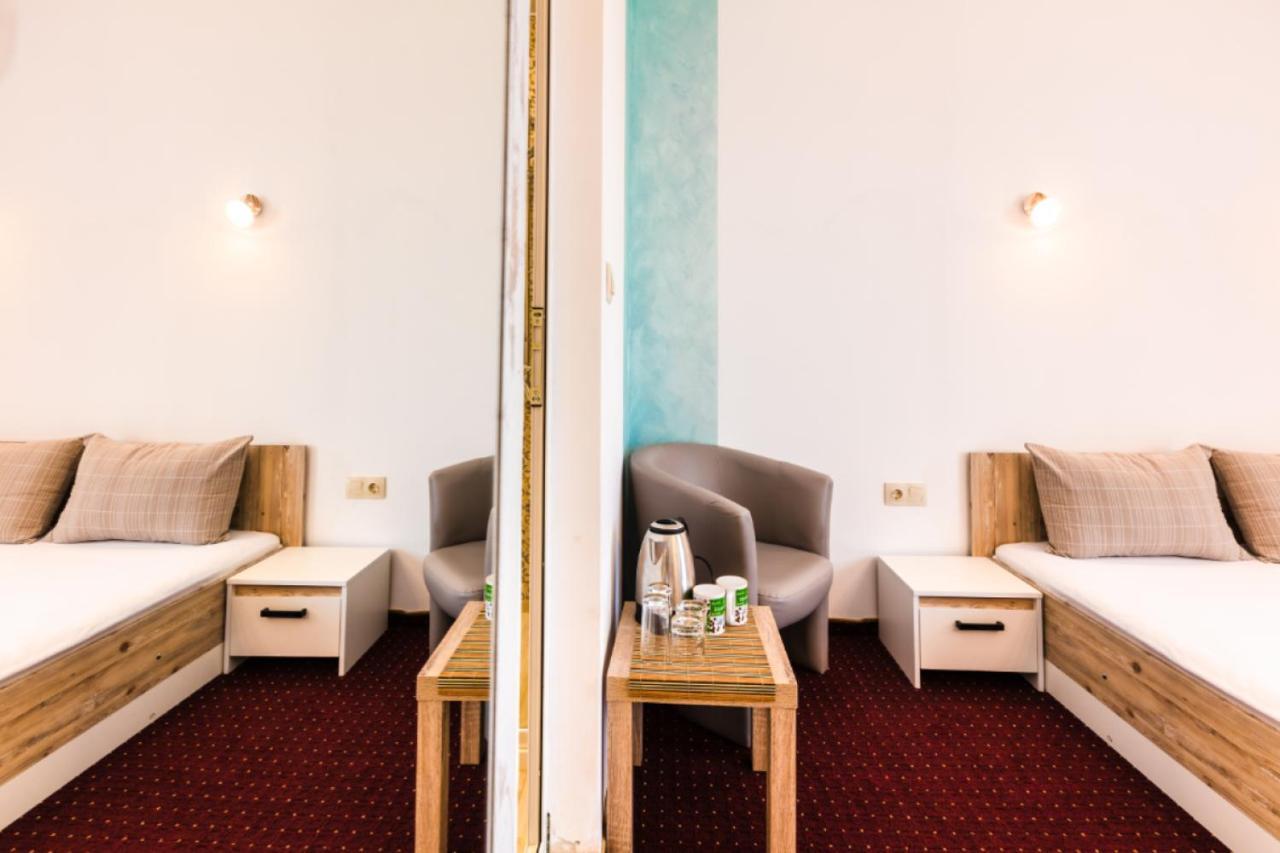 Guest House Theona Obzor Extérieur photo