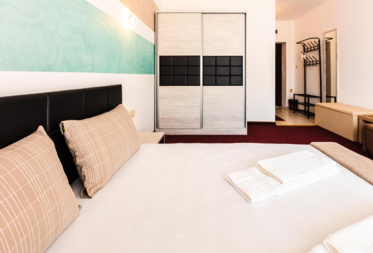 Guest House Theona Obzor Extérieur photo