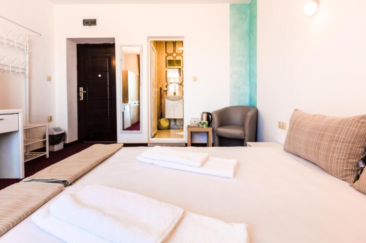 Guest House Theona Obzor Extérieur photo