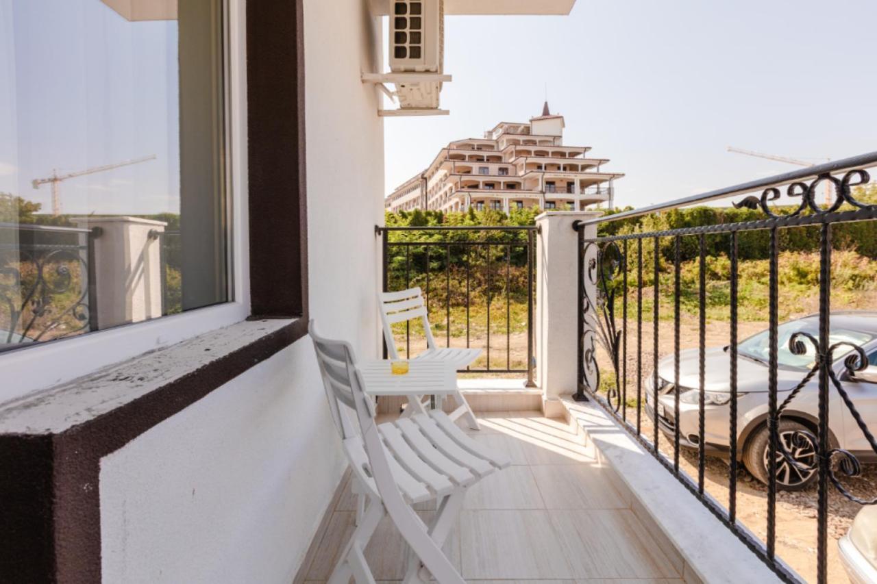 Guest House Theona Obzor Extérieur photo